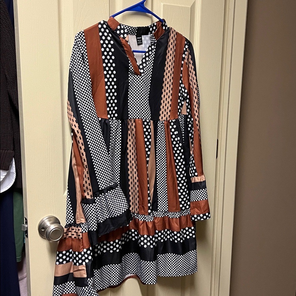 SHEIN Black and Brown Long Sleeve Dress